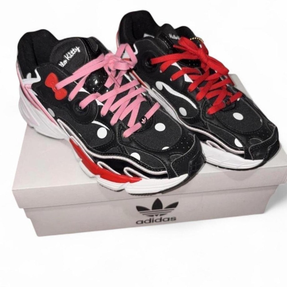Adidas Astir W Hello Kitty Shoes Womens Size 6.5 Black Polka Dot GW7166 Sneakers